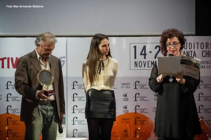 04 Sara Serraiocco Premio Miglior Attrice Foggia Film Festival 2015
